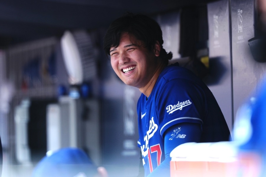 大谷翔平山本由伸訪白宮 合照站姿被笑阿姨照