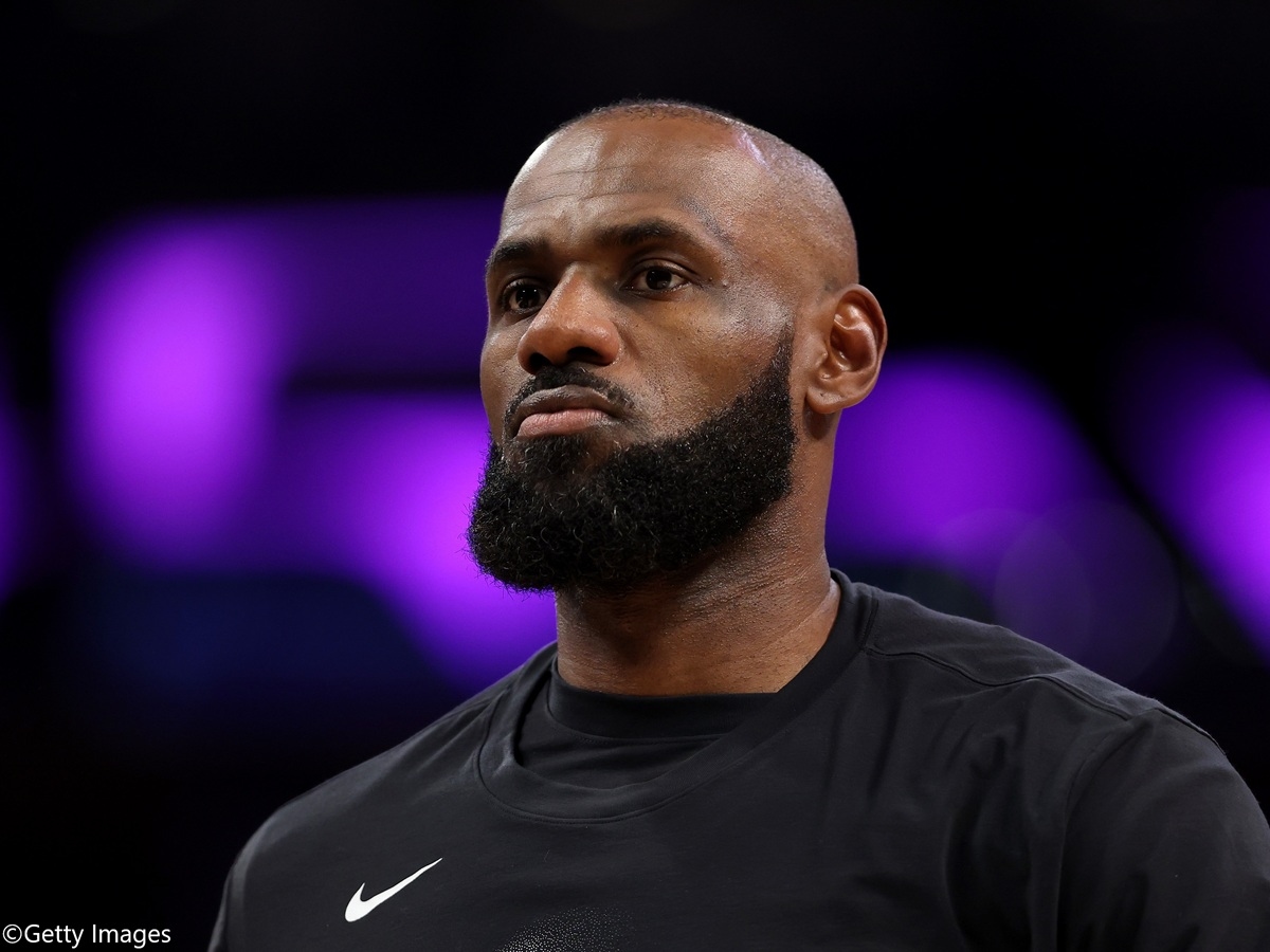 LeBron加盟76人 挑戰4隊奪冠首例