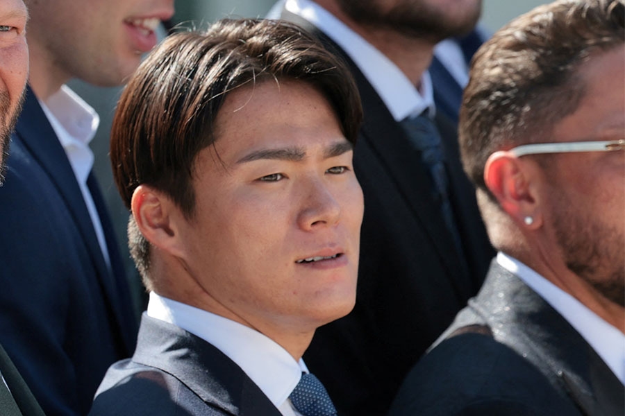 Clayton Kershaw現身白宮 站山本由伸旁引討論