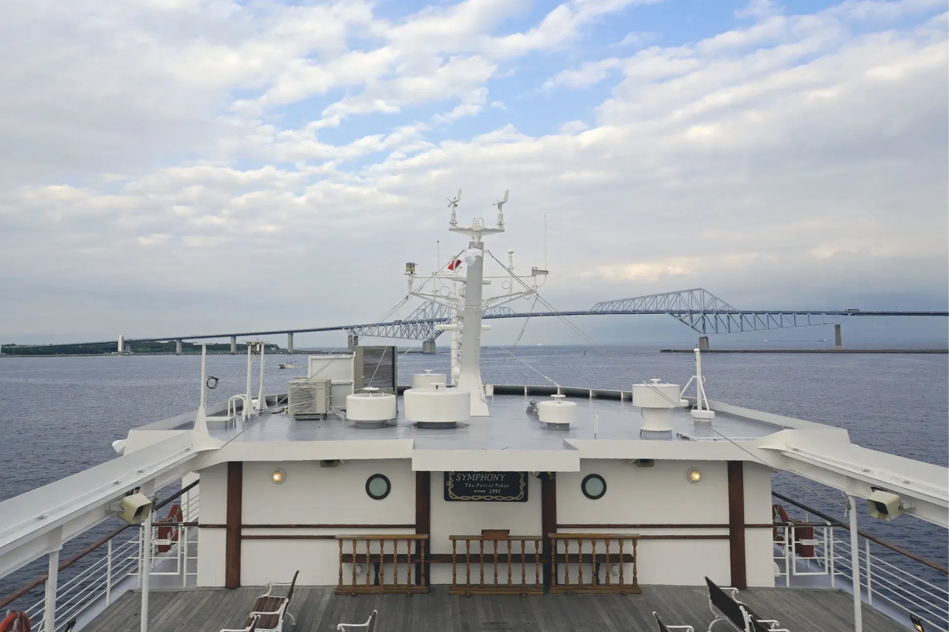 Symphony Cruise 東京灣遊船餐飲體驗