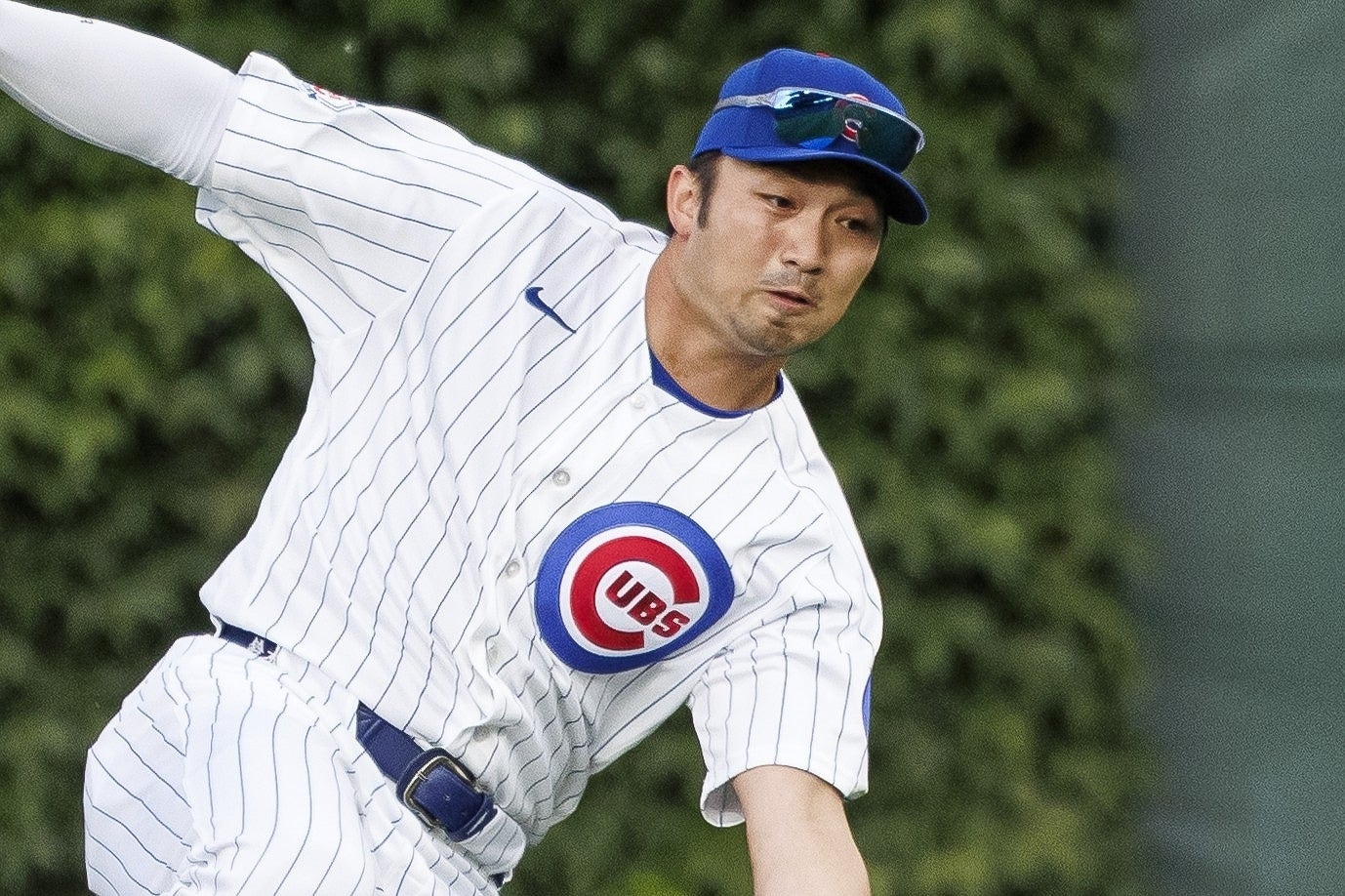 鈴木誠也首局飛撲撞牆接殺引熱議 小熊延長靠對手右外野失誤再見勝