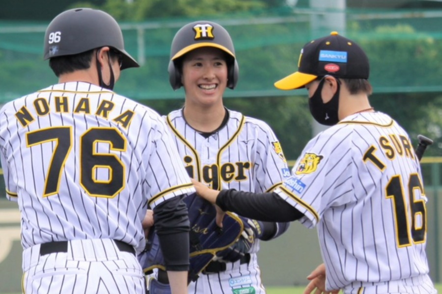 曾想當辣妹卻被爸媽逼去打球 田中亜里沙退役後轉當阪神採訪記者